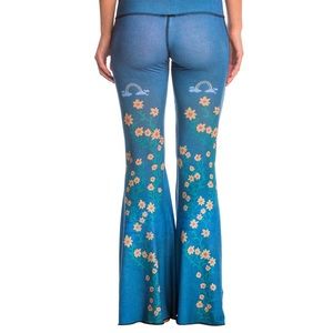 Woodstock bell bottom yoga pants